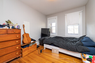 6 Belmont St, Unit #1 in Somerville, MA - Foto de edificio - Building Photo