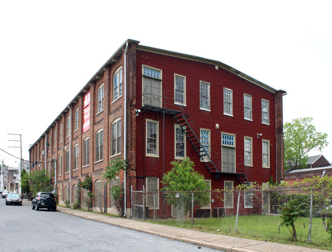 727 N Meadow St in Allentown, PA - Building Photo - Building Photo