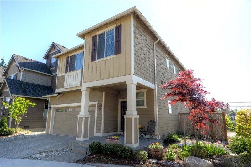 729 207th St SW in Lynnwood, WA - Building Photo