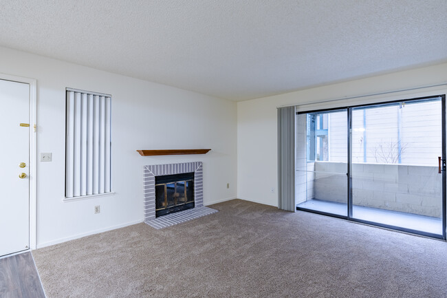 Meadows II Apartment Homes in Reno, NV - Building Photo - Interior Photo