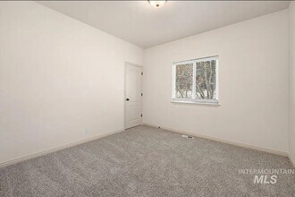 850 W Heather Woods Dr in Nampa, ID - Building Photo - Building Photo