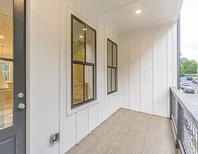 912 Spencer Ave in Atlanta, GA - Foto de edificio - Building Photo