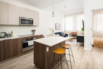 46 Nassau St in New York, NY - Building Photo - Building Photo