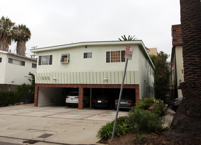 11669 Mayfield Ave in Los Angeles, CA - Building Photo - Building Photo