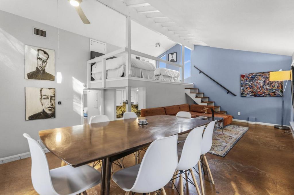 1911 Westridge Dr in Austin, TX - Building Photo