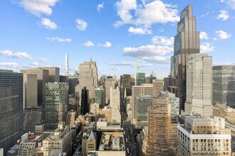 520 5th Ave in New York, NY - Building Photo - Building Photo