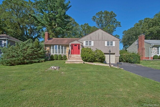 property at 185 Pinewood Rd