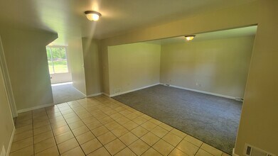2107 Plymouth Dr in Uniontown, OH - Building Photo - Building Photo