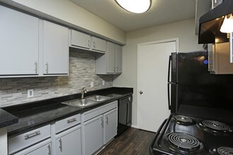 The Ridge On Spring Valley Apartments Dallas Tx Apartments