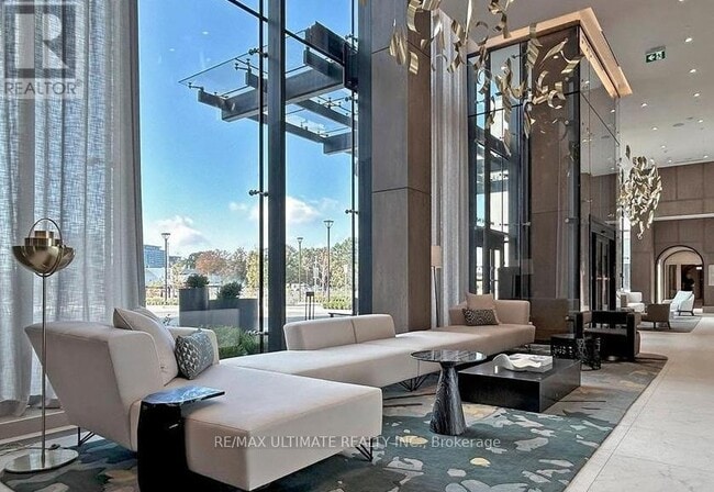 30 Inn On The Pk Dr in Toronto, ON - Building Photo - Building Photo