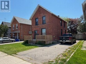 177 Athol St E in Oshawa, ON - Building Photo