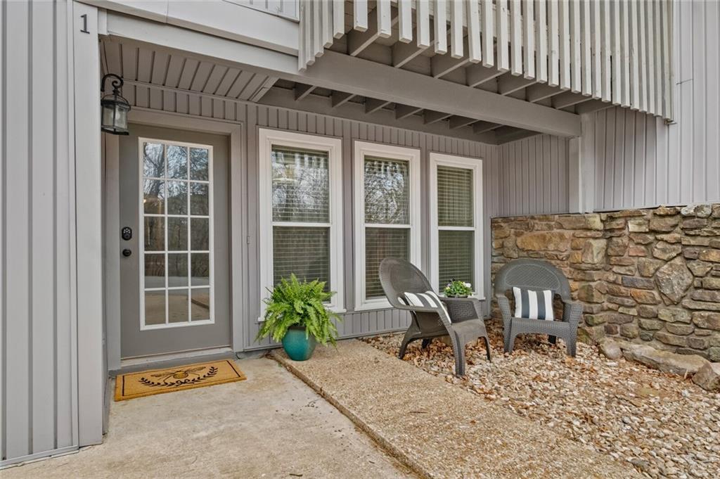 1 Dogwood Dr in Bella Vista, AR - Building Photo