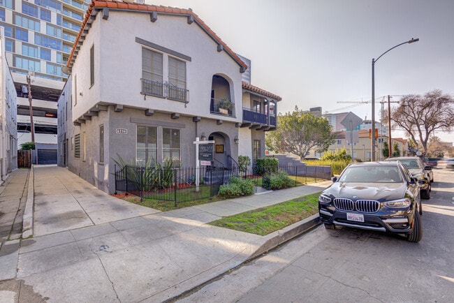 6238 Orange St, Unit 6236