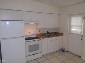 4926 York St in Cape Coral, FL - Building Photo - Building Photo