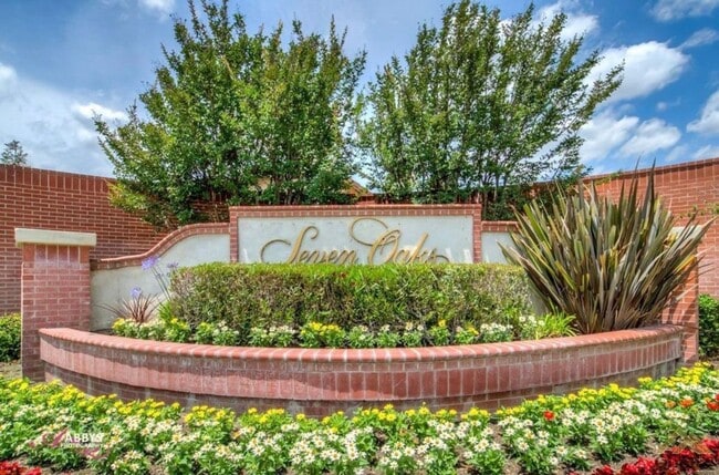 property at 11519 Privet Pl