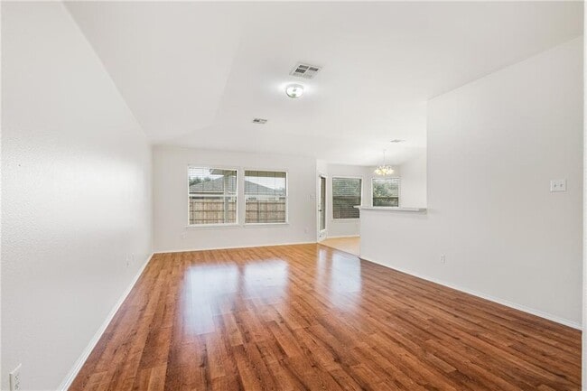 2209 Pearson Way in Round Rock, TX - Foto de edificio - Building Photo