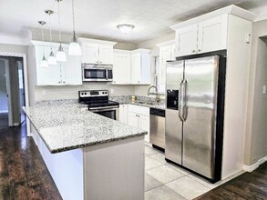 5020 16th Ave N in St. Petersburg, FL - Building Photo - Building Photo