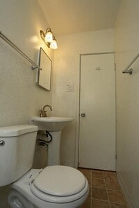 5611 Jackson St photo'