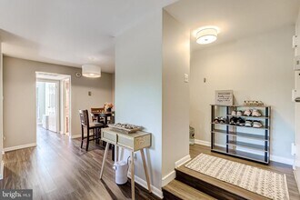 11260 Chestnut Grove Square in Reston, VA - Building Photo - Building Photo