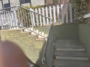 517 N Irena Ave, Unit B unit in Redondo Beach, CA - Building Photo - Building Photo