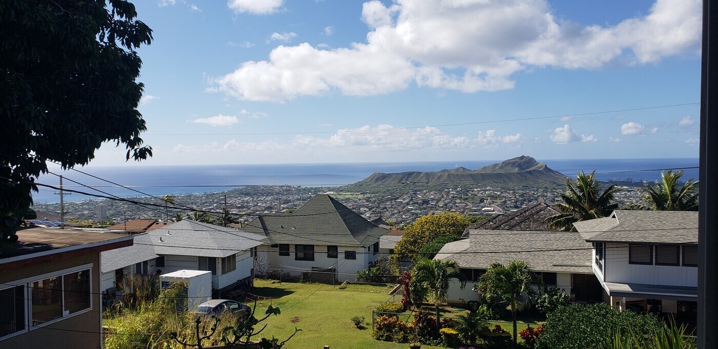 3686 Kawelolani Pl in Honolulu, HI - Building Photo