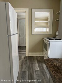 403 Walker St photo'