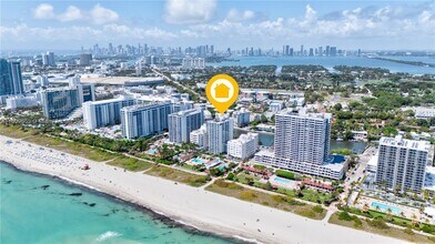 2457 Collins Ave in Miami Beach, FL - Building Photo - Building Photo