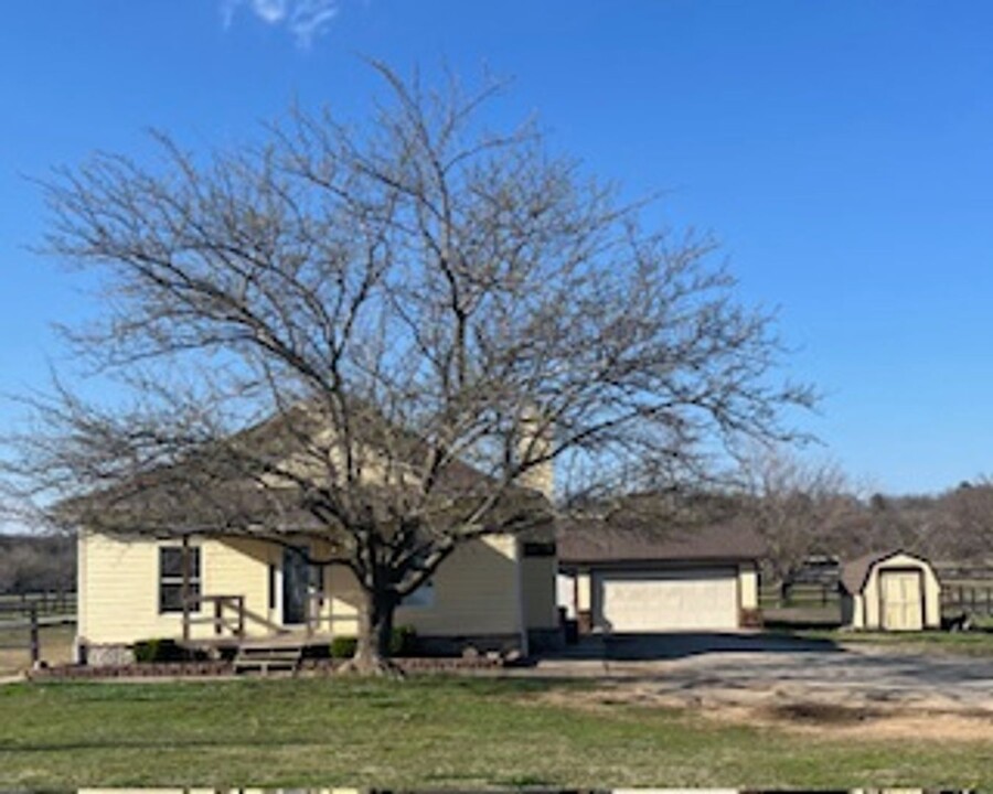 17815 E 480 Rd in Claremore, OK - Building Photo