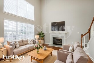 4673 Devencrest Ln, Unit 351 in Buford, GA - Building Photo - Building Photo