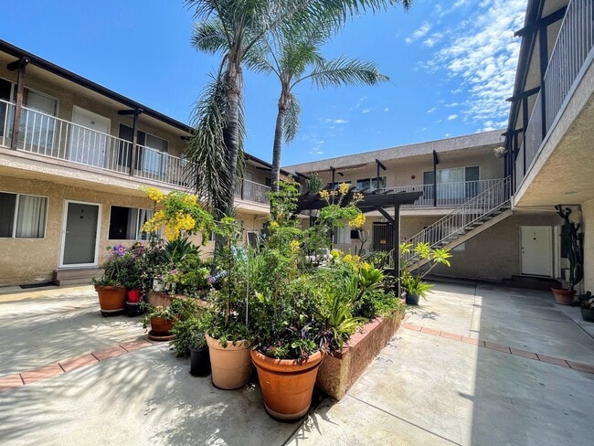 8750 Topanga Canyon Blvd