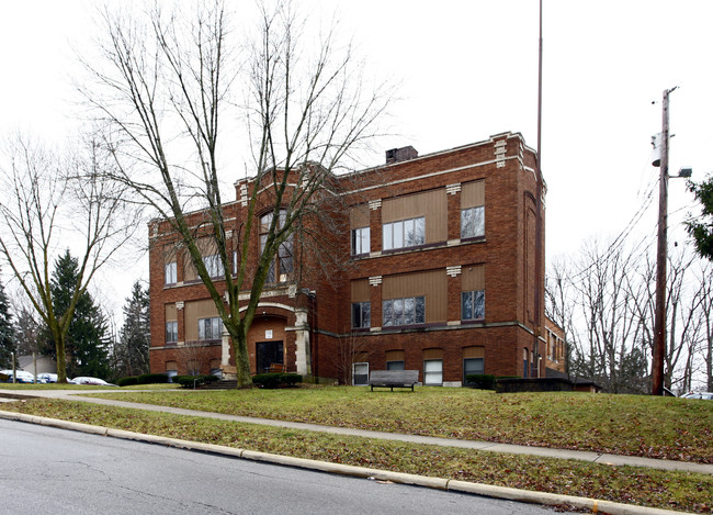 Rebecca Grubaugh School in Mansfield, OH - Building Photo - Building Photo