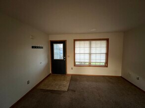 406 Sierra Pl in Roberts, WI - Building Photo - Building Photo