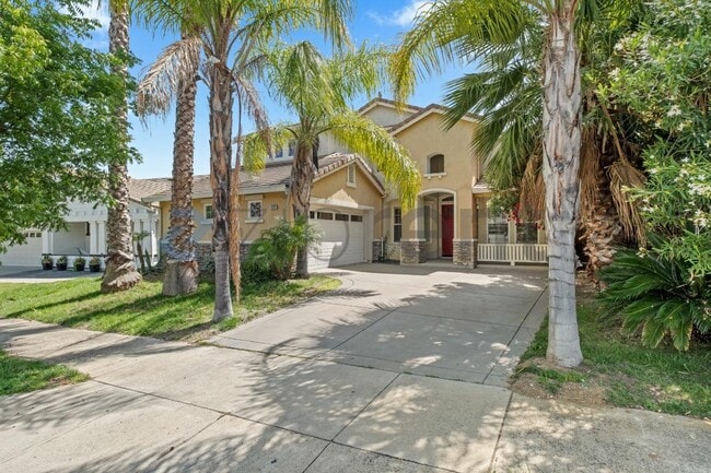 property at 338 Roundhill Dr