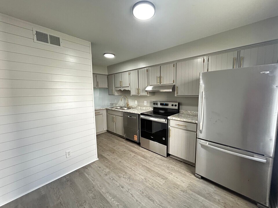 1490 Green St in Valdosta, GA - Building Photo