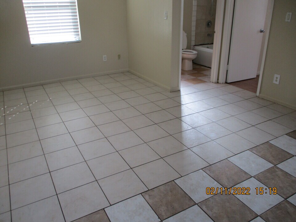 4870 Palm Ave in La Mesa, CA - Building Photo