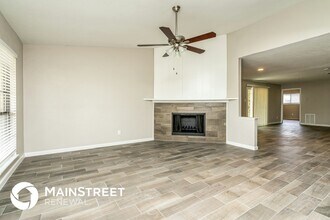 2101 Chatsworth Rd in Carrollton, TX - Building Photo - Building Photo