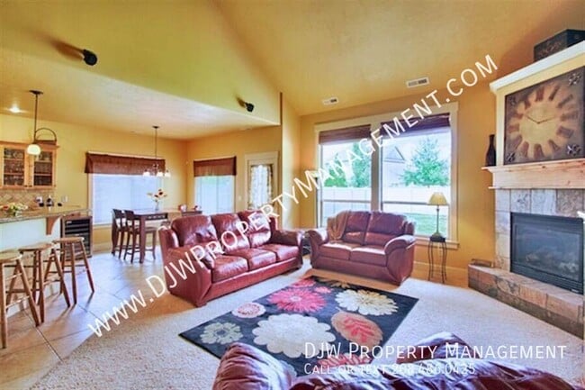 2734 E Romeo Dr in Meridian, ID - Building Photo - Building Photo