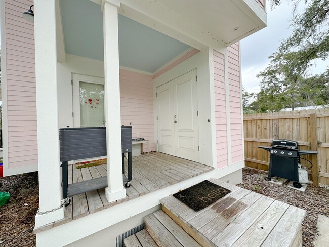 855 SW 5th Terrace in Gainesville, FL - Building Photo - Building Photo