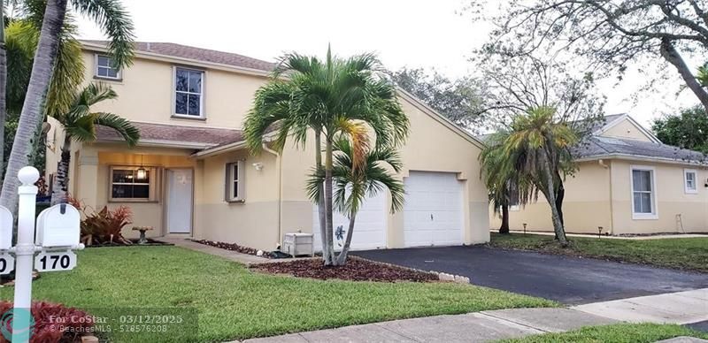 170 NW 207th Way in Pembroke Pines, FL - Foto de edificio