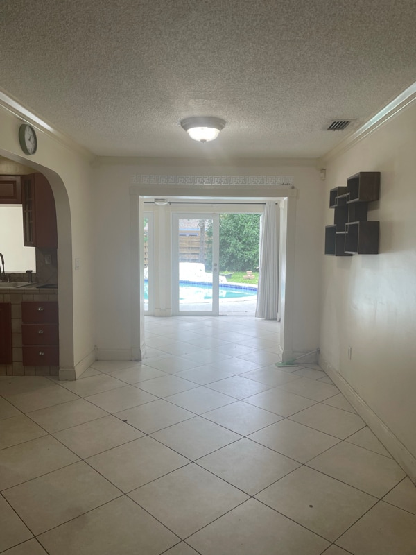 6331 Farragut St in Hollywood, FL - Building Photo - Building Photo