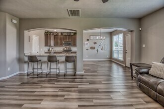 1011 Harvest Ln. in Brenham, TX - Building Photo - Building Photo