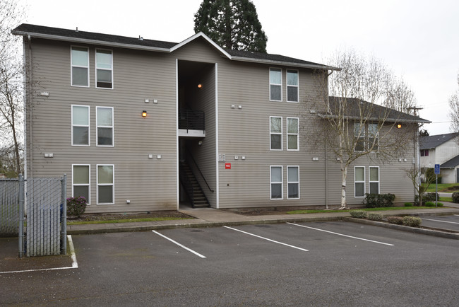 10th Ave Apartments in Salem, OR - Building Photo - Building Photo