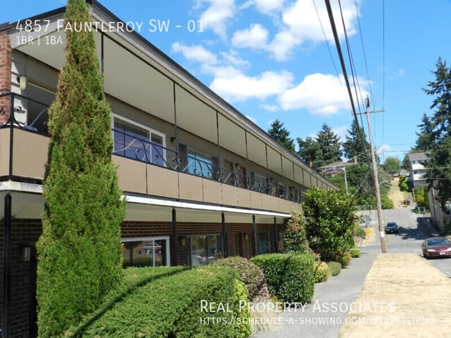 4857 Fauntleroy Wy SW in Seattle, WA - Building Photo - Building Photo