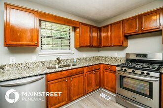 2212 Cedar Creek Ln in Lithia Springs, GA - Foto de edificio - Building Photo