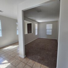10872 S 175th Dr in Goodyear, AZ - Foto de edificio - Building Photo