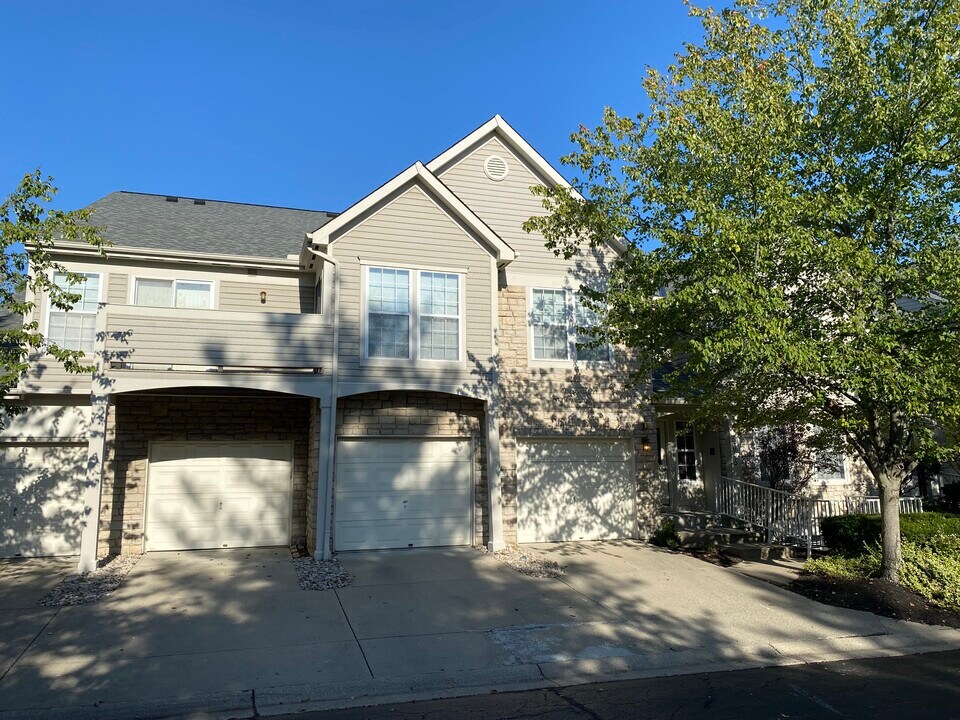 5355 Cooper Rd, Unit F in Montgomery, OH - Building Photo