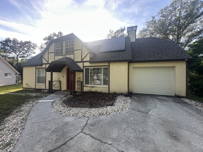 property at 381 S Cobble Ct