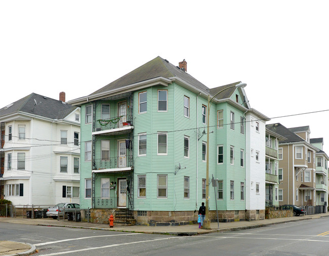 96 Division St in New Bedford, MA - Building Photo - Building Photo