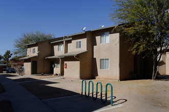 Thunderbird Apartments in Mecca, CA - Building Photo - Building Photo