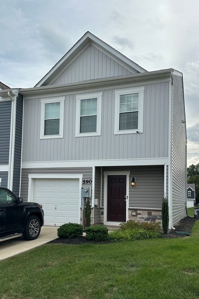 590 Locust Run Dr